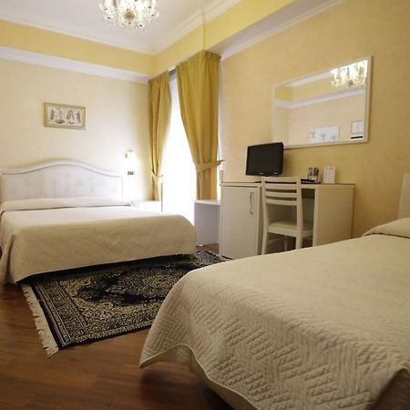 Hotel Vienna Ostenda E Ristorante Il Danubio Rimini Zewnętrze zdjęcie