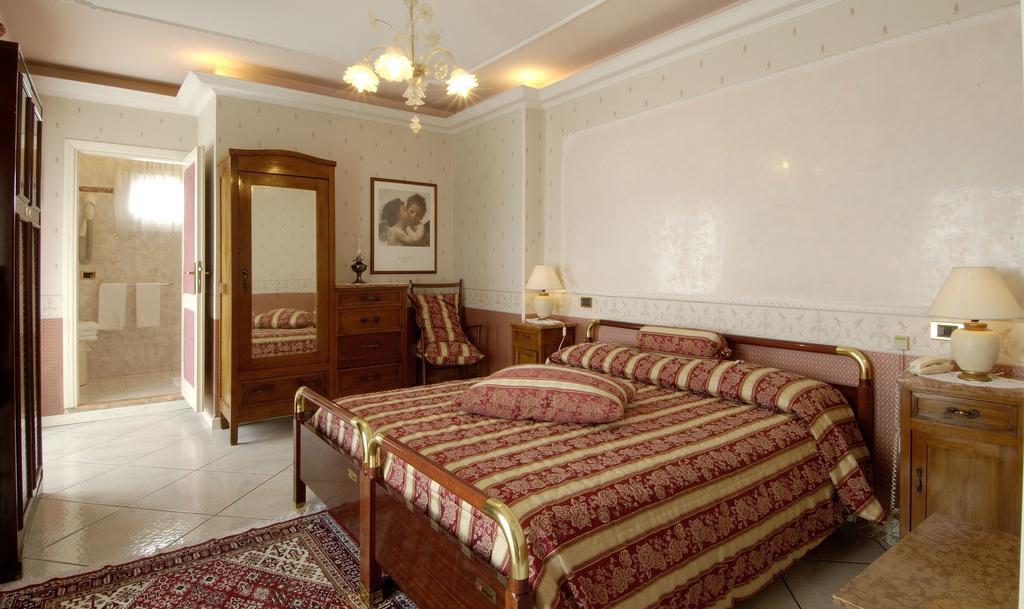 Hotel Vienna Ostenda E Ristorante Il Danubio Rimini Zewnętrze zdjęcie
