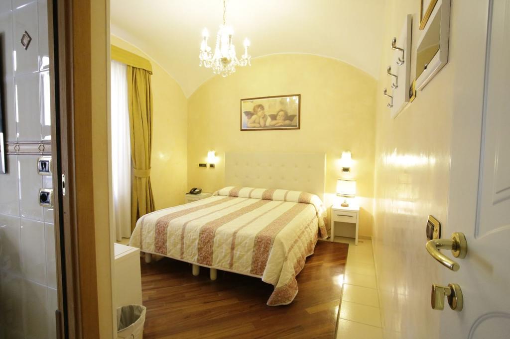 Hotel Vienna Ostenda E Ristorante Il Danubio Rimini Zewnętrze zdjęcie